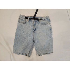 Mens‎ 34 Levi's denim shorts: attached belt, medium wash, long lasting